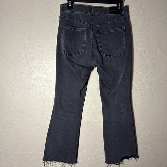 Express crop flare jeans washed black color size 4 - Picture 4 of 8
